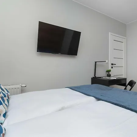 Bright Apartment With Parking Lodz Wroblewskiego 21K By Heyrent Łódź